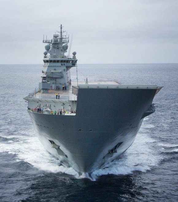 HMAS_Canberra_arrives.Biggest_ship_built_for_RAN_1.jpg