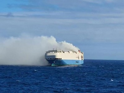 Vehicles Carrier Felicity Ace full of luxury cars on fire and adrift in the middle of the Atlantic