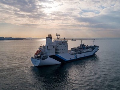 World’s 1st LH2 carrier Suiso Frontier picks up maiden cargo
