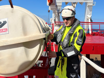 VIKING completes YouSafe™ constant wear range with a Twist for cargo ship owners 